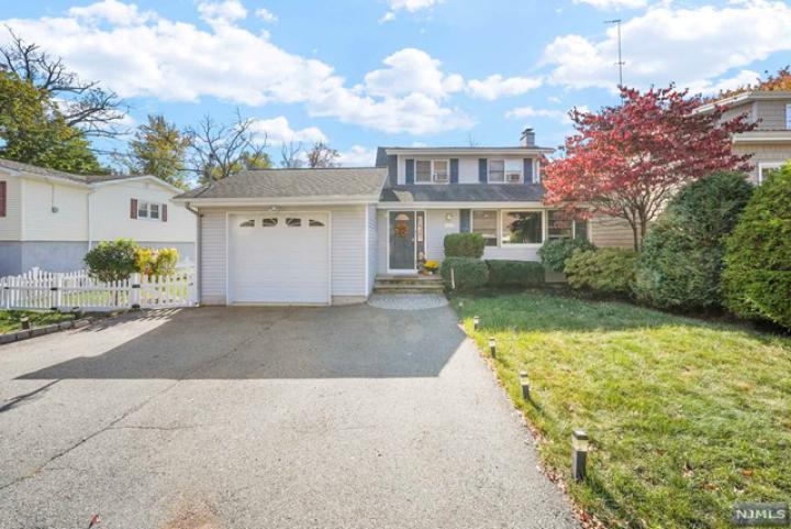 Photo of 1 Shore Road