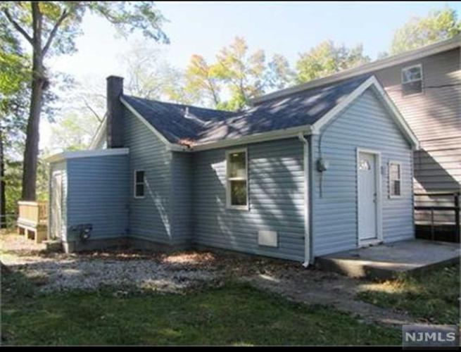 Photo of 421 Riverside Drive, Wayne NJ