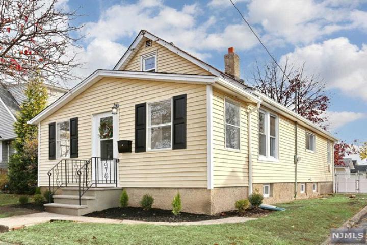 Photo of 275 Hawthorne Avenue, Hawthorne NJ