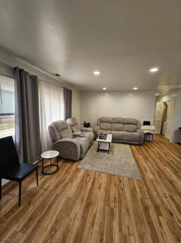 Photo of 120 Sherwood Avenue 102 102