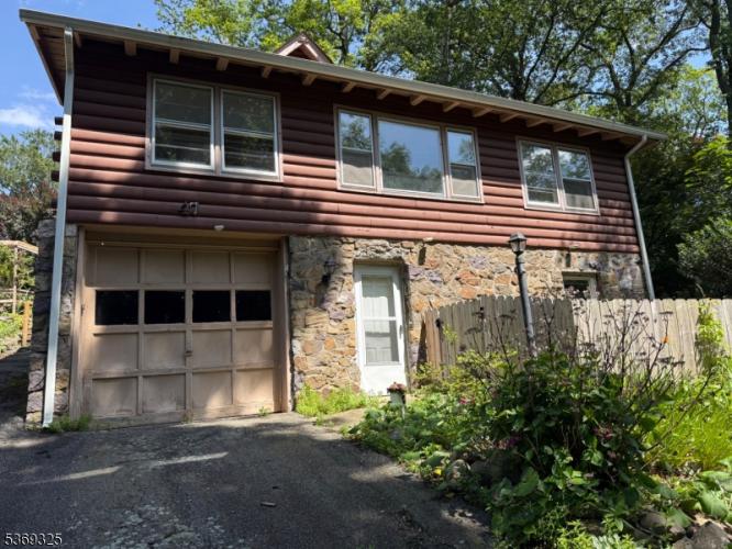 Photo of 66 Lindys Drive, West Milford NJ