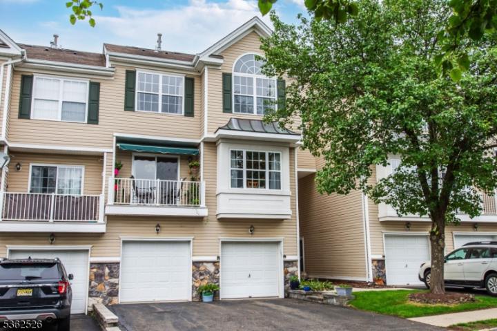 Photo of 143 Summit Ridge, Pompton Lakes NJ