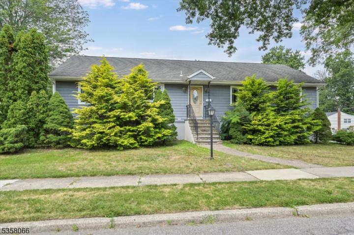 Photo of 4 Jeffrey Road, Wayne NJ