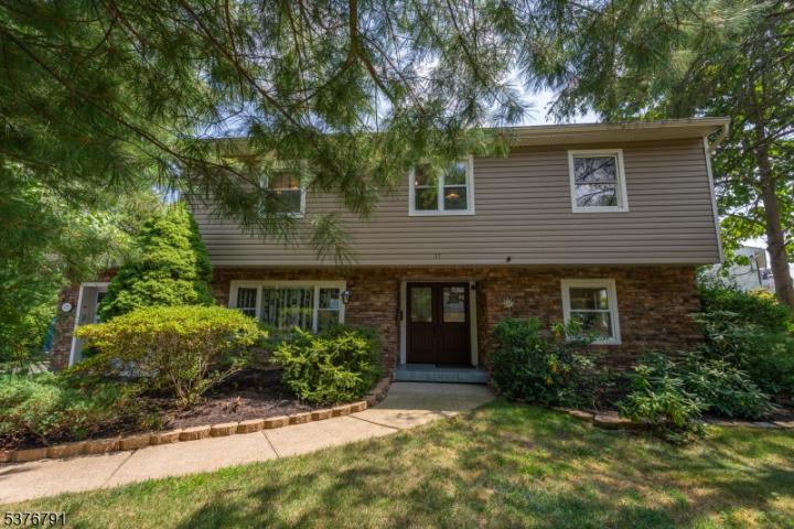 Photo of 17 Clifford Drive