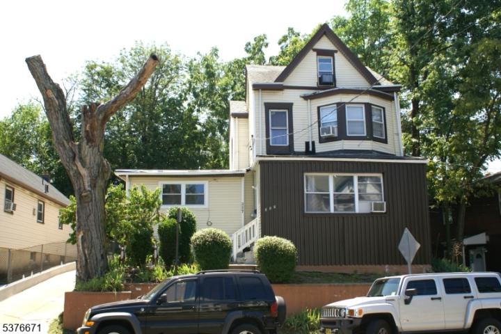 Photo of 325 - 327 W Broadway, Paterson City NJ