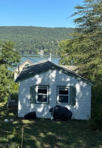 Photo of 117 Lake Park Terrace, West Milford NJ