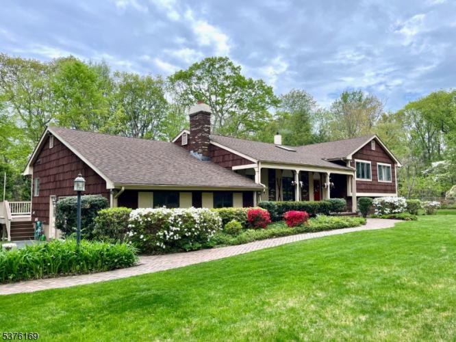 Photo of 1 Cheshire Lane, Ringwood NJ