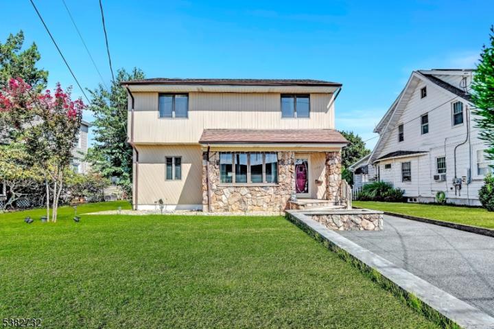 Photo of 309 Lakeside Avenue, Pompton Lakes NJ