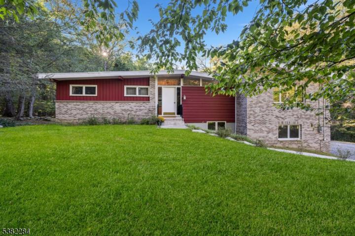 Photo of 38 Tulip Avenue, Ringwood NJ