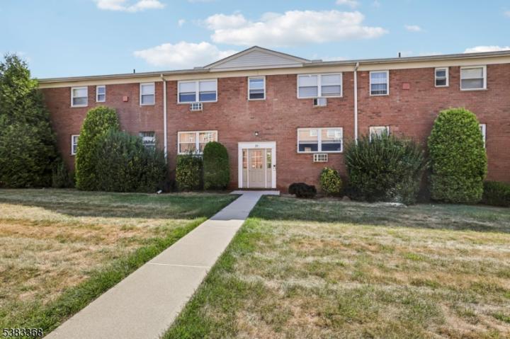 Photo of 28 Knox Terrace 2b, Wayne NJ