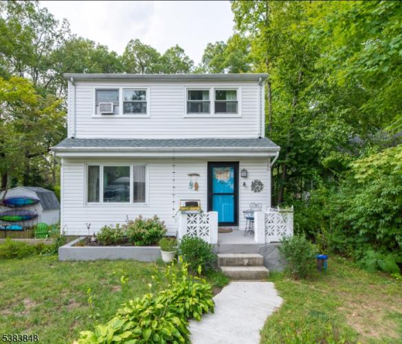 Photo of 61 Voorhis Place, Ringwood NJ