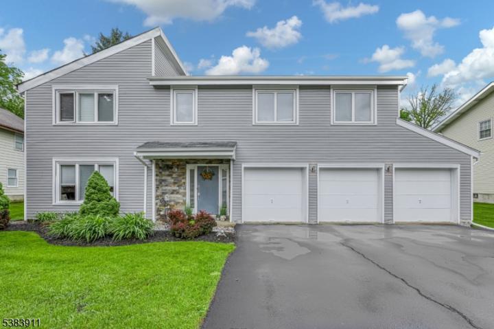 Photo of 19 Holyoke Road, Wayne NJ