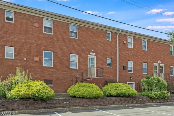 Photo of 1132 Valley Road, Wayne NJ