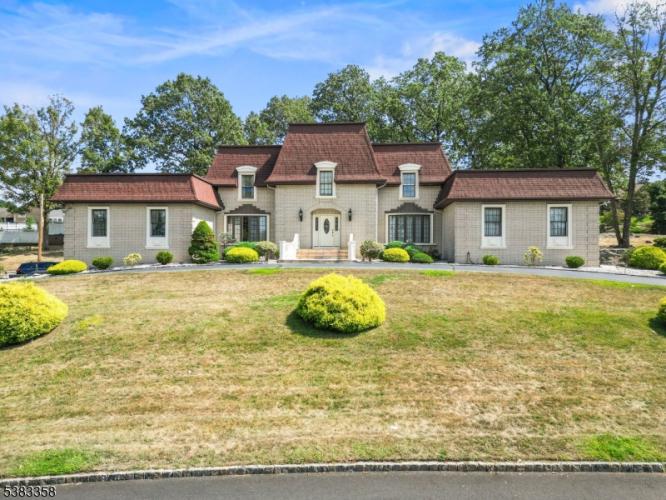 Photo of 28 Battle Ridge Trail, Totowa NJ