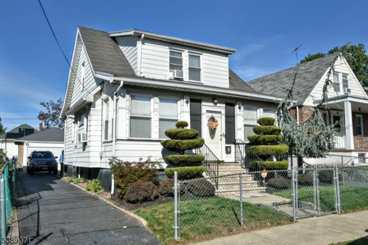 Photo of 358 E 25th Street