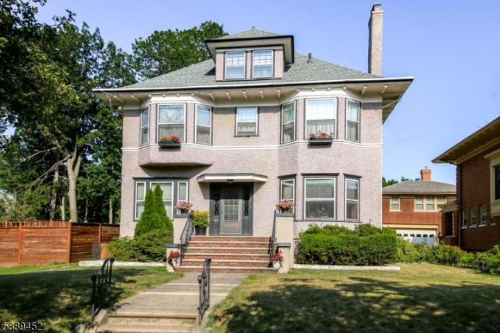 Photo of 243 Derrom Avenue