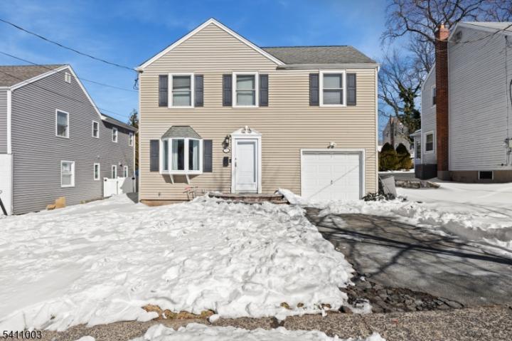 Photo of 132 Cresthill Avenue