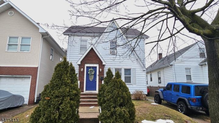Photo of 213 Vernon Avenue