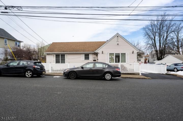 Photo of 52 Mount Pleasant Avenue