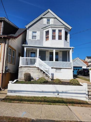 Photo of 69-71 Crooks Avenue