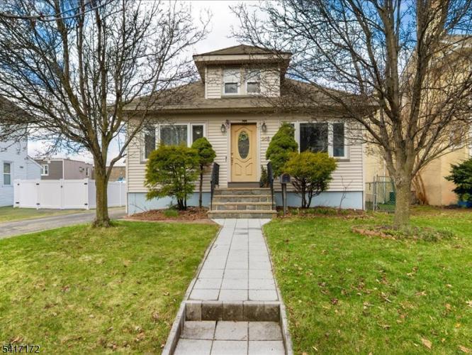 Photo of 20 Forest Avenue