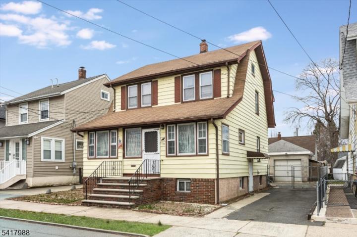 Photo of 150 Boyle Avenue