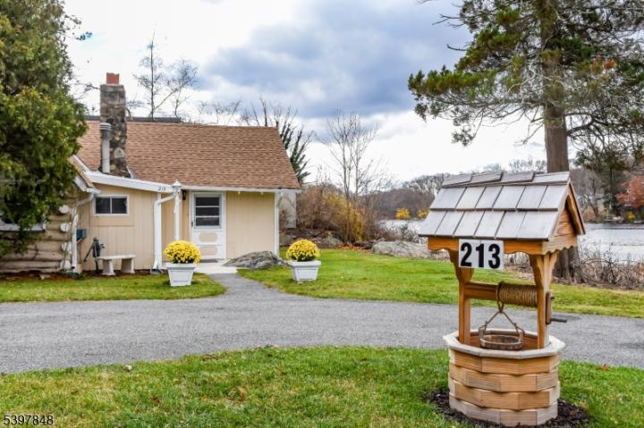 Photo of 213 Otterhole Road