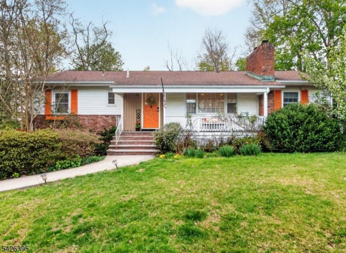 Photo of 7 Squire Lane, Wayne NJ