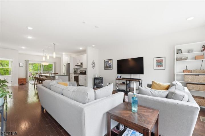 Photo of 503 Abbe Road