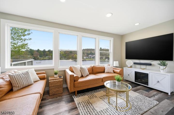 Photo of 51 Goldfinch Lane, West Milford NJ