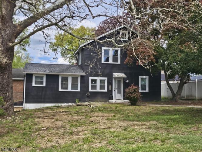 Photo of 34 Walnut Avenue