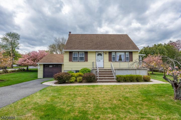 Photo of 1045 Preakness Avenue, Wayne NJ