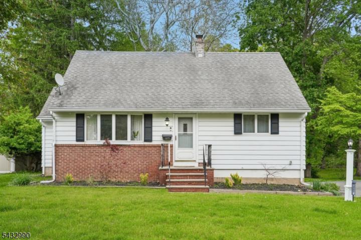 Photo of 1227 Ringwood Avenue
