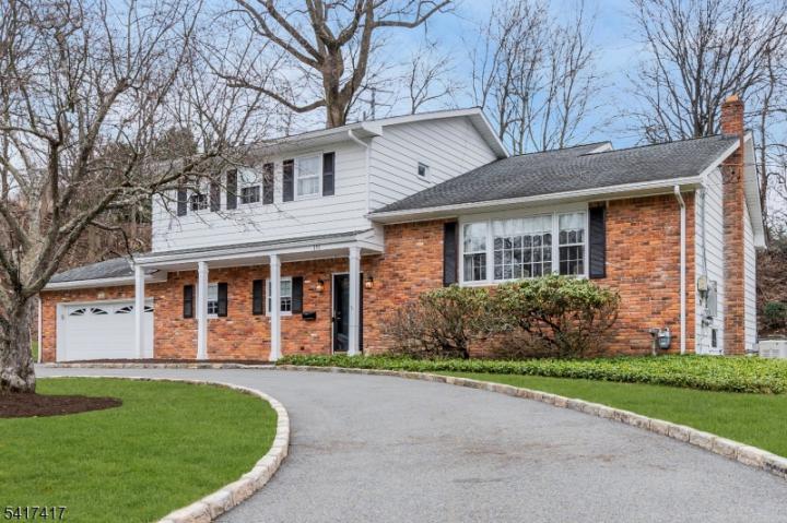 Photo of 151 Kingwood Drive
