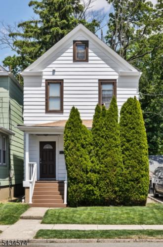 Photo of 478 Brook Avenue