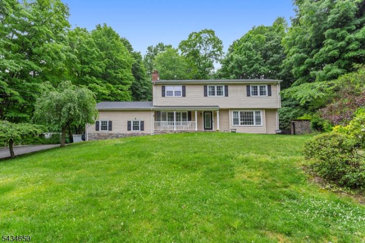 Photo of 596 Terhune Drive