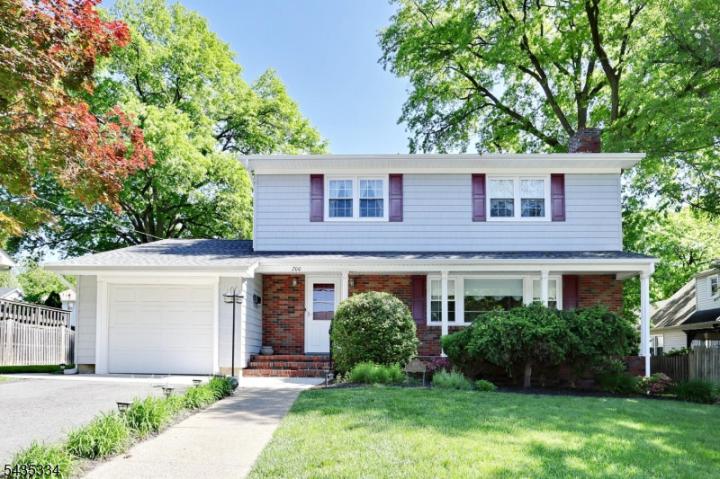 Photo of 200 Watchung Drive