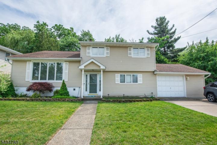 Photo of 319 Winifred Drive