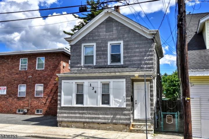 Photo of 134 N 8th Street