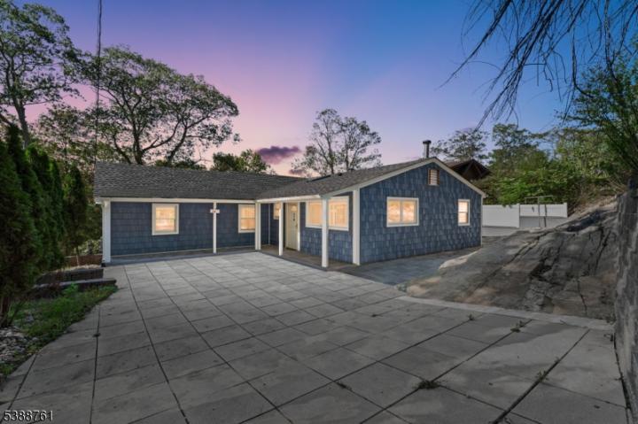 Photo of 26 Rock Road