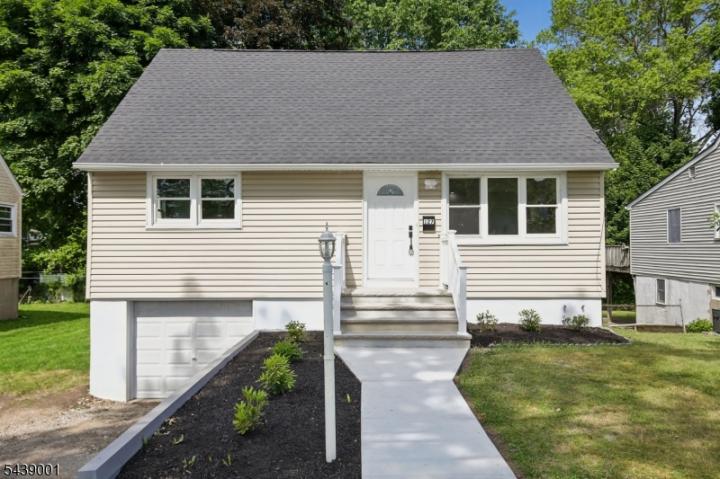 Photo of 127 Glenwild Avenue, Bloomingdale NJ