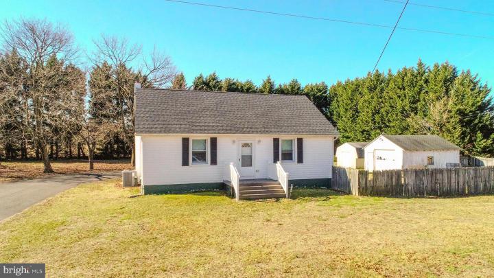 Photo of 748 W Quillytown Road, Carneys Point NJ