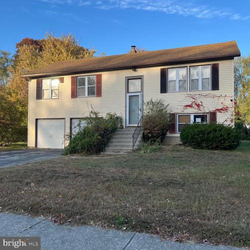 Photo of 243 Wintergreen Lane, Penns Grove NJ