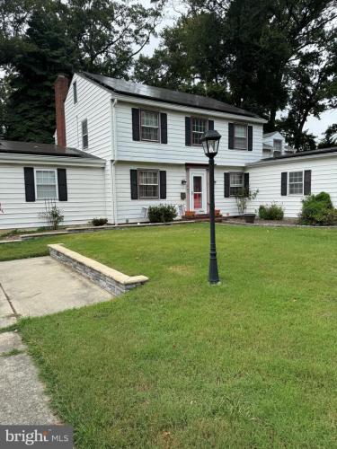 Photo of 4 S Grove Street, Carneys Point NJ