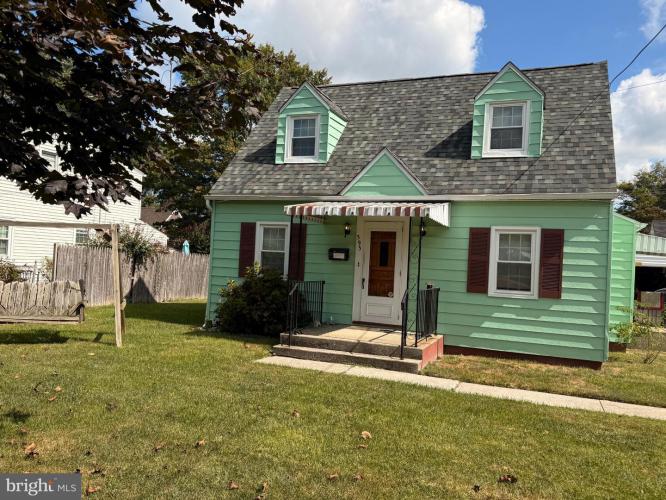 Photo of 393 Manor Avenue, Carneys Point NJ
