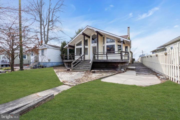 Photo of 47 S Locust Avenue