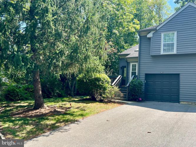 Photo of 19 Evert Court, Princeton NJ