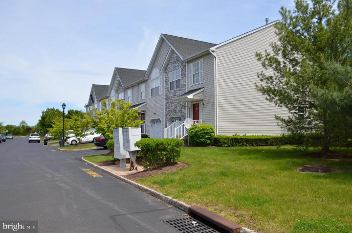 Photo of 12 Dina Lane, Somerset NJ
