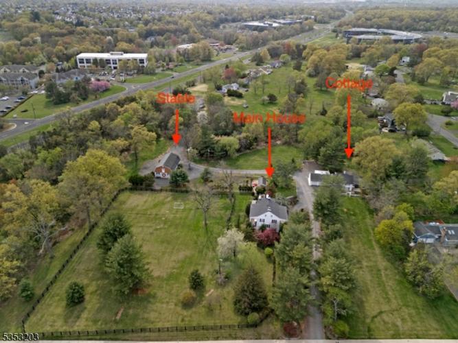 Photo of 421 Country Club Road