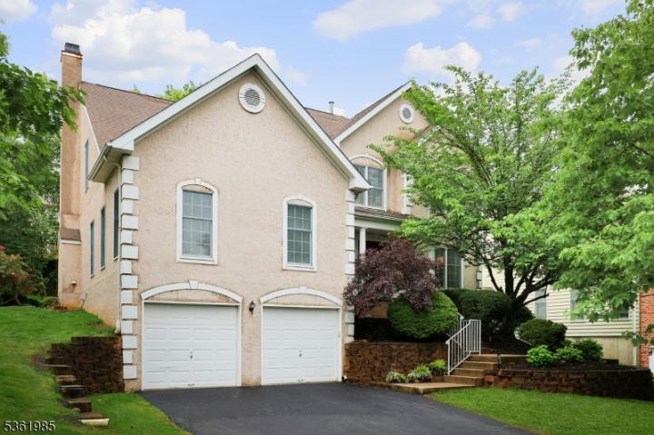 Photo of 7 Watchung Drive, Bernards NJ
